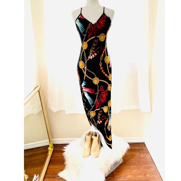 Boho sexy Feather, buckle & chain printed slinky stretch side slit maxi dress - Picture 5 of 10